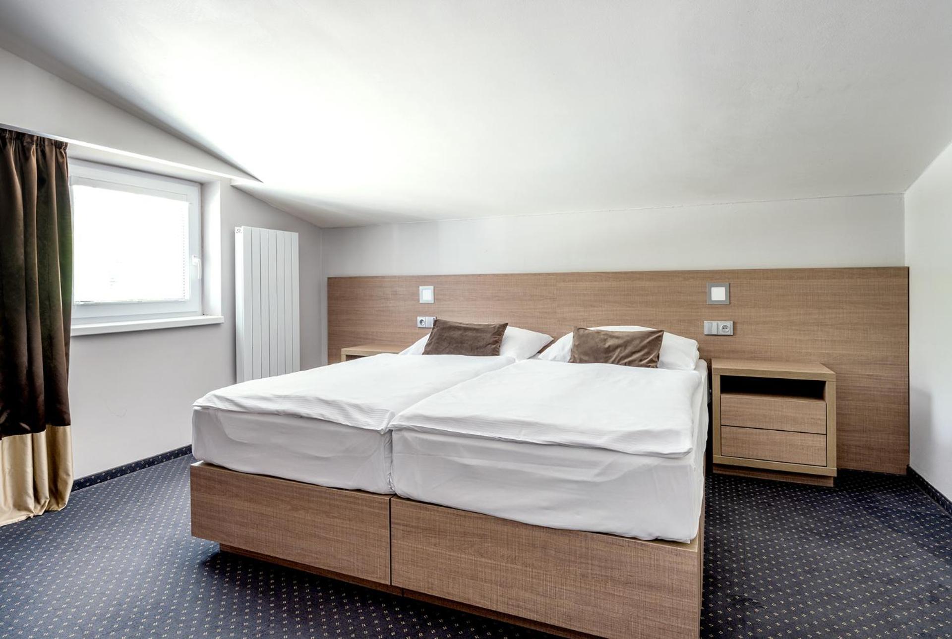 Hotel Jezerka Сеч Экстерьер фото