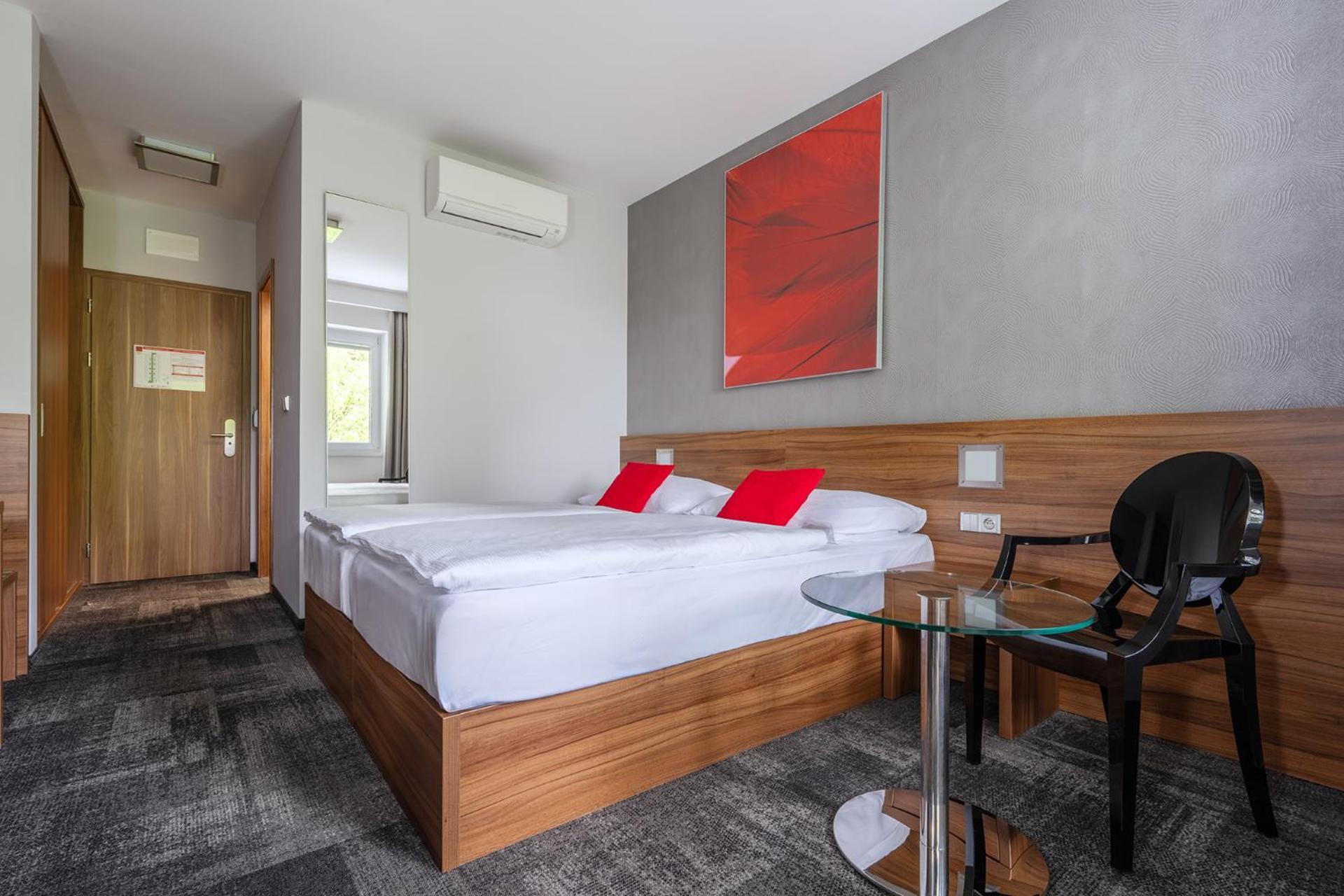Hotel Jezerka Сеч Экстерьер фото